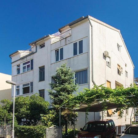 Amazing Apartment In Split With Kitchen Eksteriør bilde